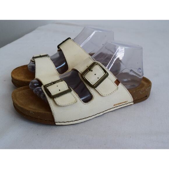 El Naturalista Shoes - El Naturalista N5794 Shoes Women’s 40 US 9 Cream Sandals Two Strap Leather